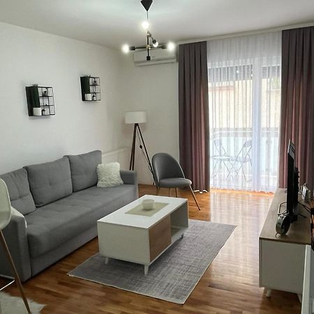 Apartman Lux Vranje Zewnętrze zdjęcie
