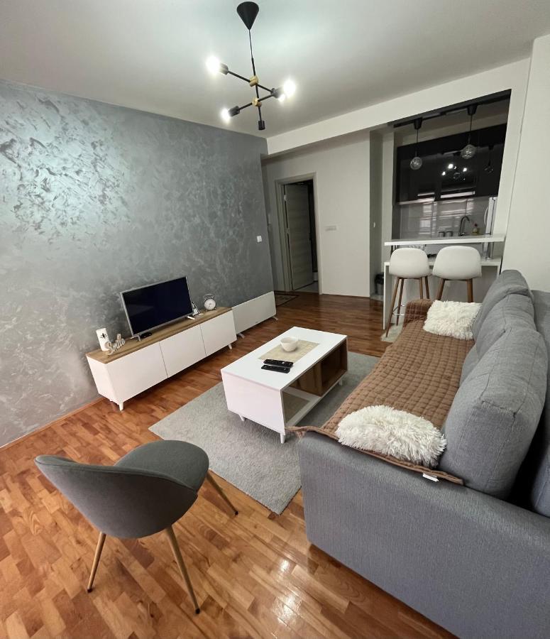 Apartman Lux Vranje Zewnętrze zdjęcie