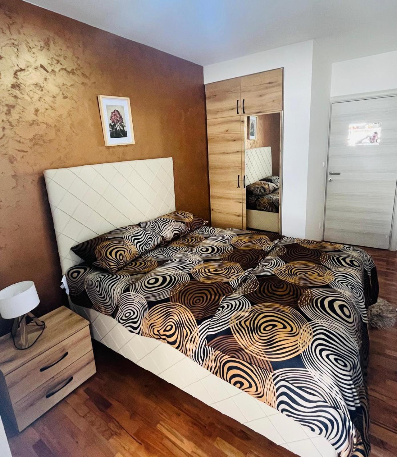Apartman Lux Vranje Zewnętrze zdjęcie